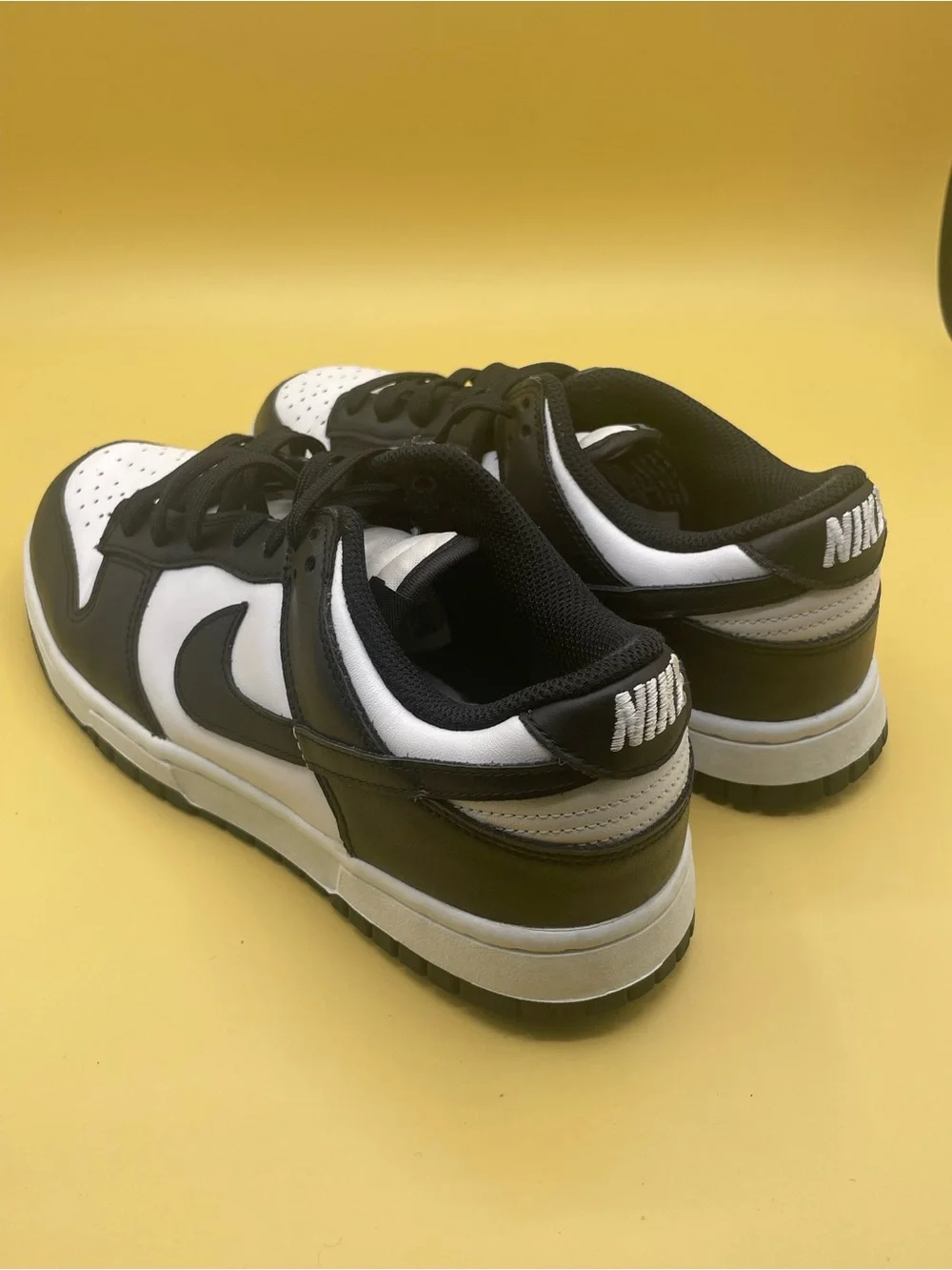 Nike bold two